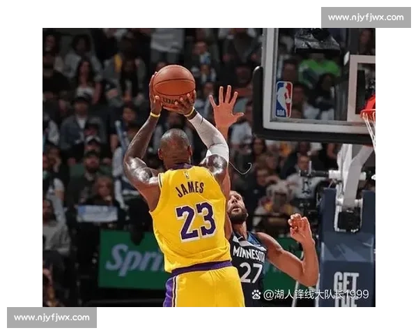 湖人与森林狼激战正酣 詹姆斯领衔湖人冲击胜利